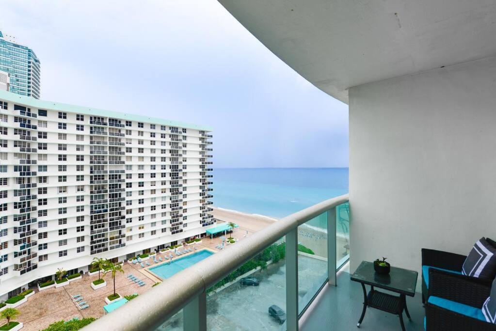 The Tides Hollywood 1/1 Condo Ocean Front W Pool Exteriör bild