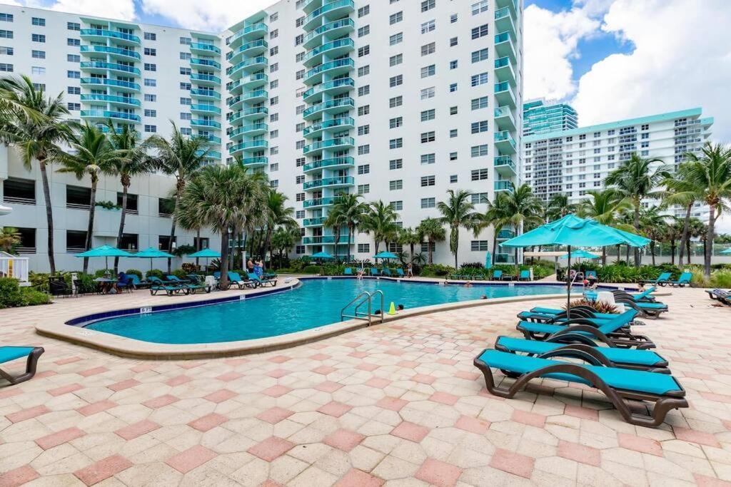 The Tides Hollywood 1/1 Condo Ocean Front W Pool Exteriör bild